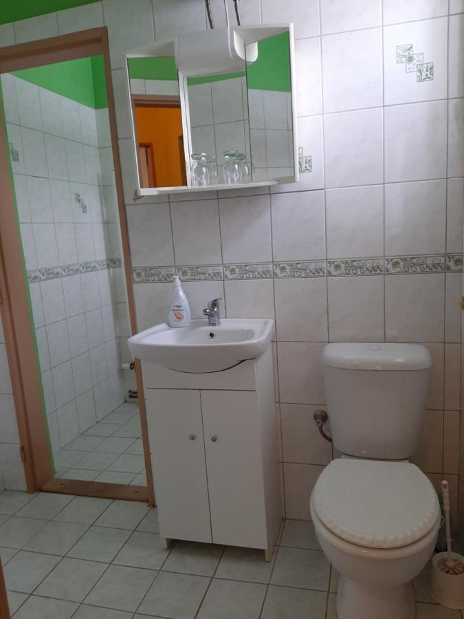Apartmany-Zamecka Restaurace Jindrichovice Bagian luar foto